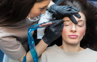 Eyebrow Tinting